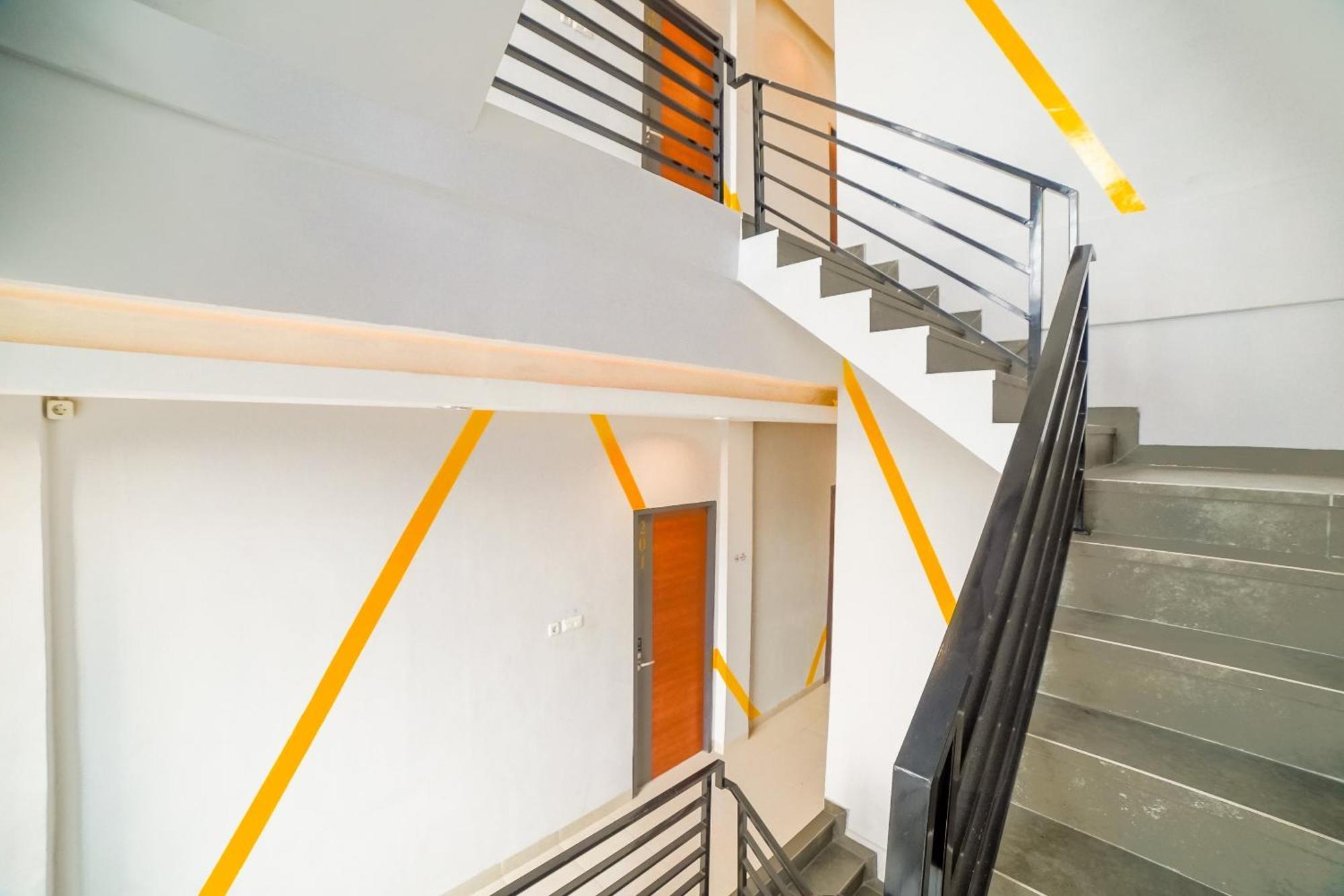 Capital O 90874 Millenium Inn 2 Medan Luaran gambar