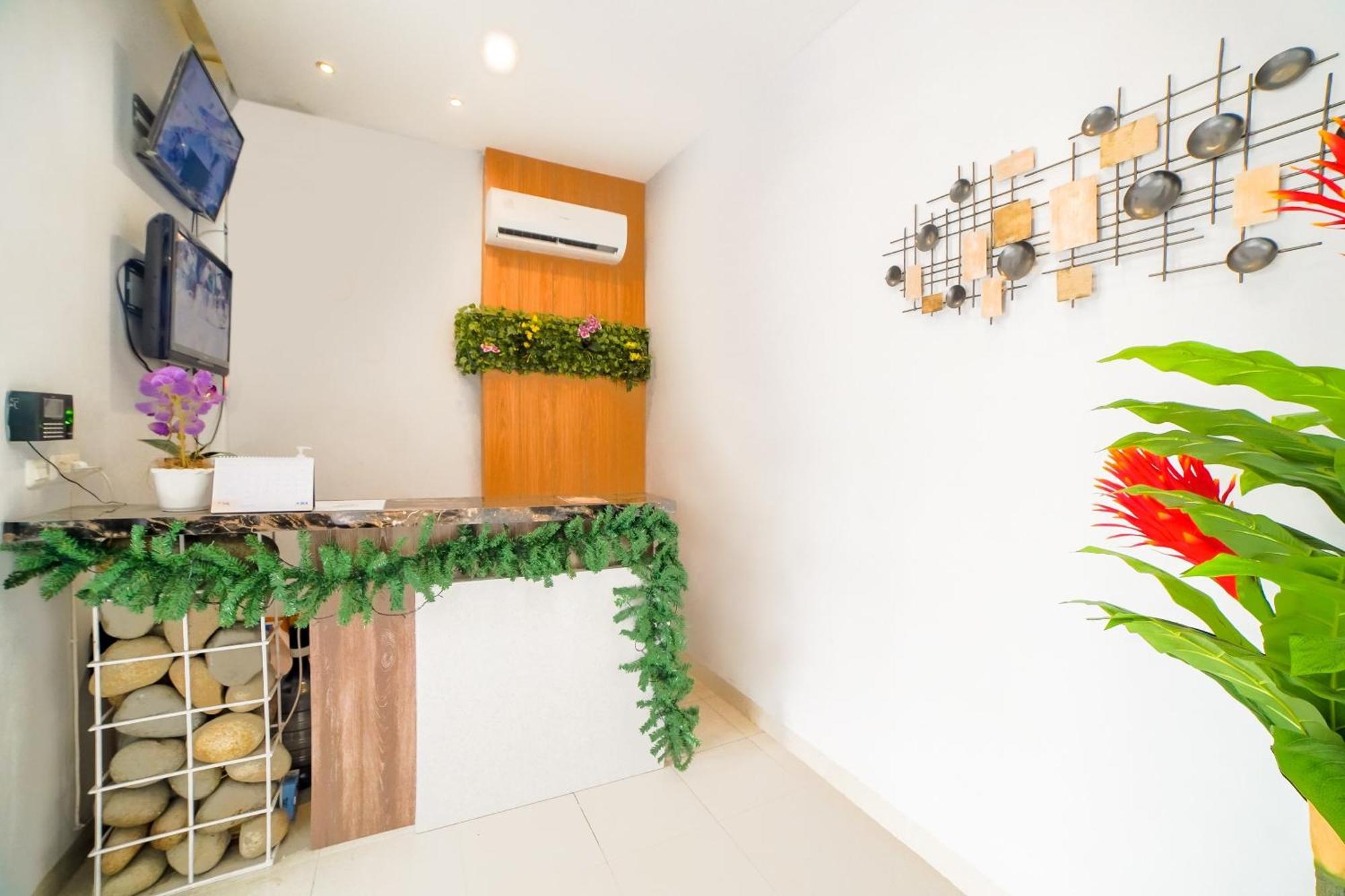 Capital O 90874 Millenium Inn 2 Medan Luaran gambar